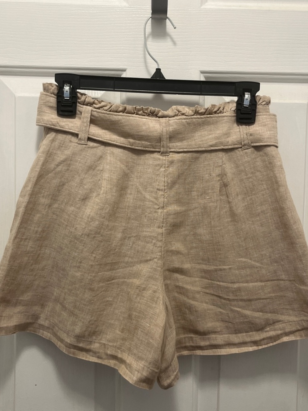 Vineyard Vines Beige High-Waist Paperbag Shorts with Belt - Picture 6 of 6